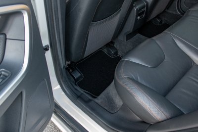 Tekstilmåtter BASIC passager foran på Volvo XC60 2008-2017