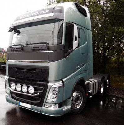 V-bar Frontbøjle i rustfrit stål til Volvo FH Version 4