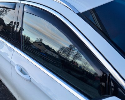 Vindafviser Mercedes E-Klasse 2016-2023 | Mørkt tonet
