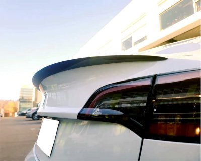Wing Tesla Model 3 fra 2017-2024