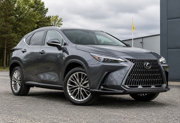 Lexus NX fra 2021 og nyere